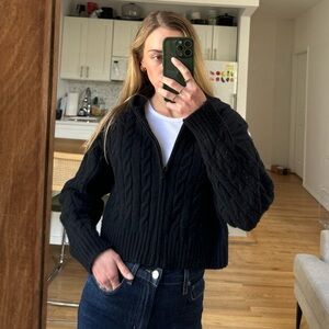 Aritzia Sunday best Octavia cropped hoodie